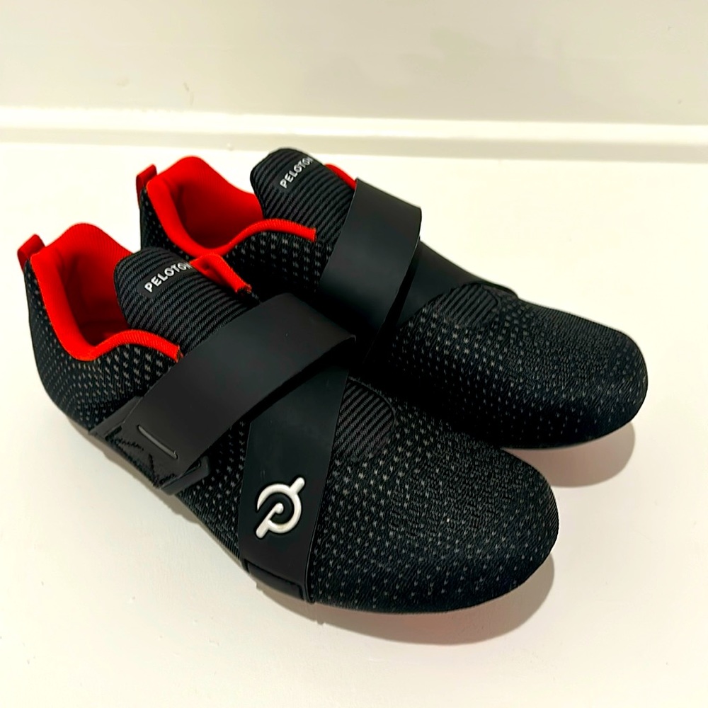 Peloton Altos cycling shoes size 8.5M 10W